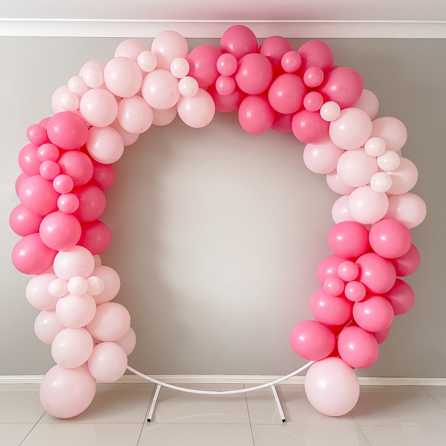 Strawberry Kisses - DIY Balloon Bundle