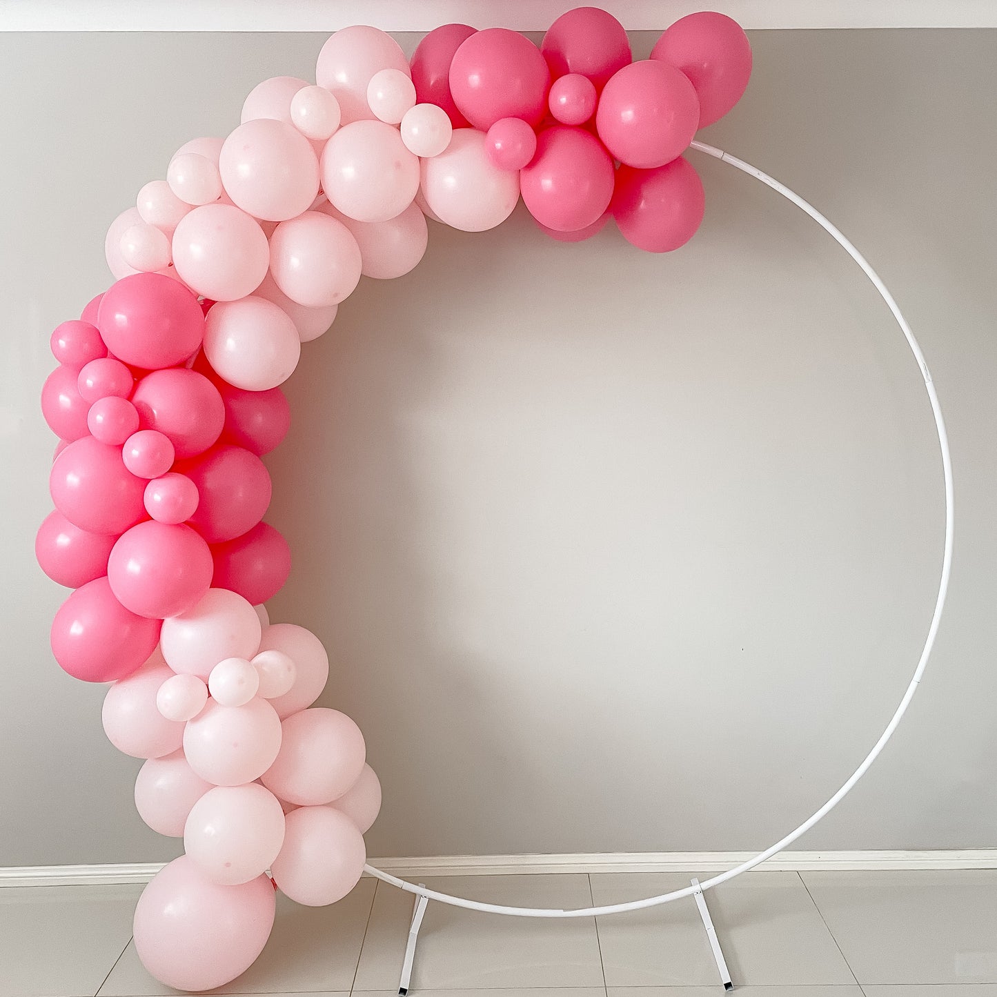 Strawberry Kisses - DIY Balloon Bundle