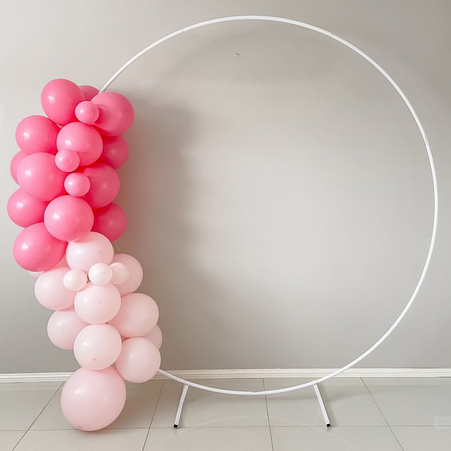Strawberry Kisses - DIY Balloon Bundle