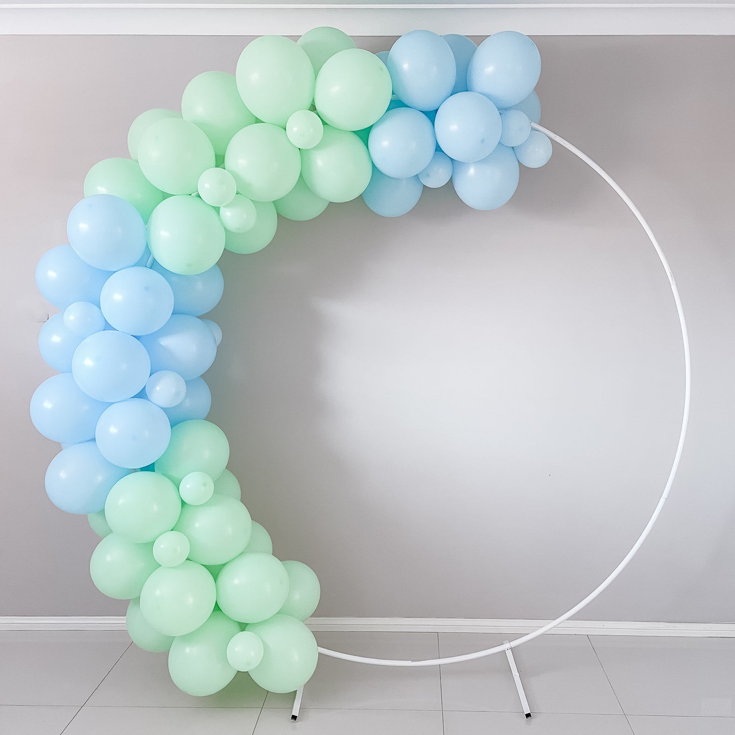 Peppermint Delight - DIY Balloon Bundle